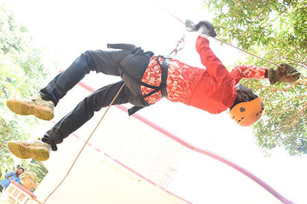 River Crossing or Valley Crossing Team Building
