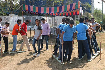 Quadruped, Plank Walk Team Building Activity